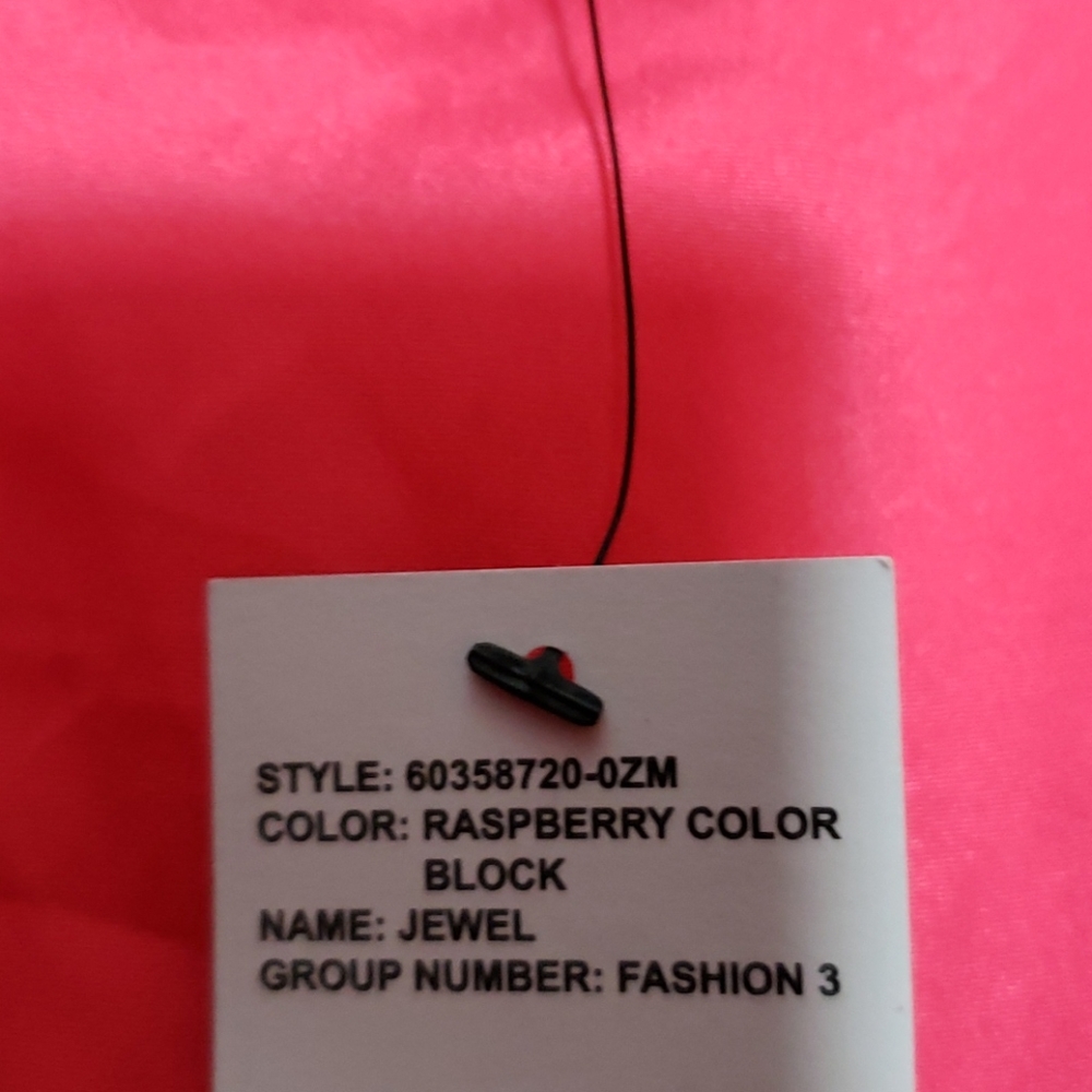 Color block top - Picture 2 of 4
